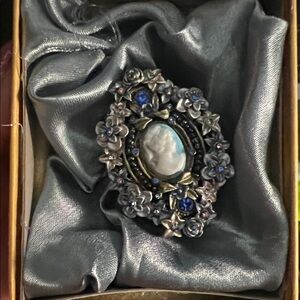Vintage Victorian Style Mini Box/Decor